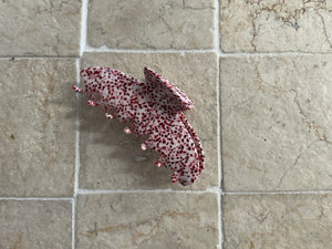 SPECKLED CLIP