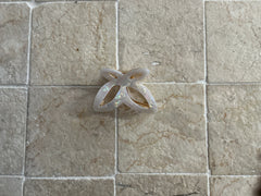 BUTTERFLY CLIP