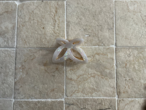 BUTTERFLY CLIP