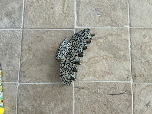 SPECKLED CLIP