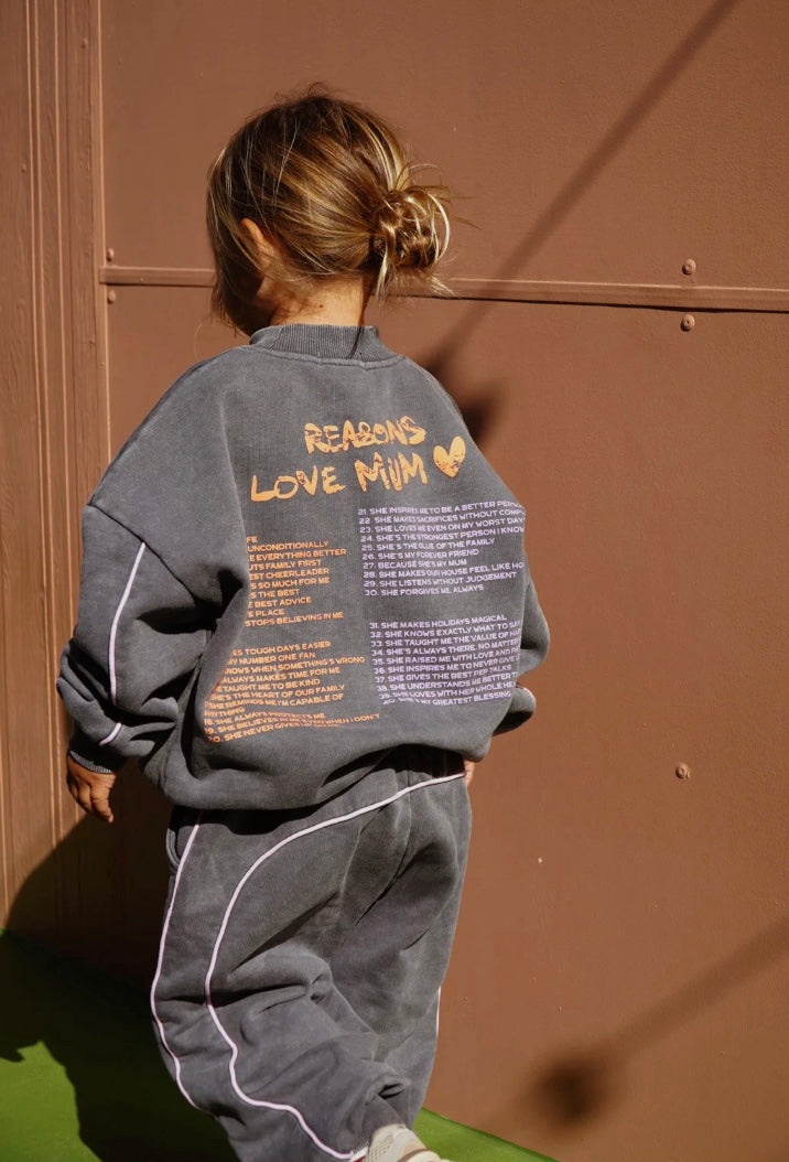 LOVE MUM JUMPER