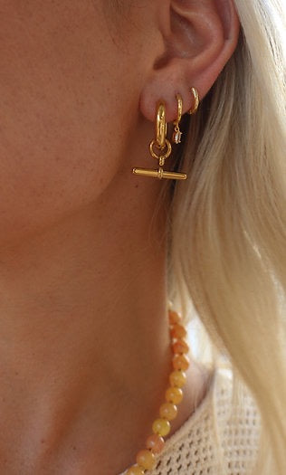 T-BAR EARRINGS