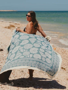 SEASHELL | TURQUOISE
