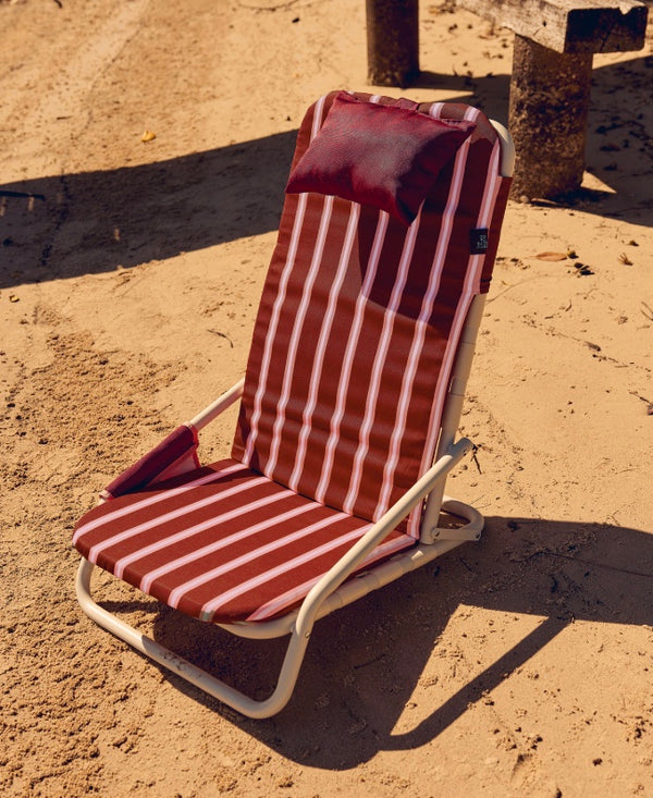 KEEPSAKES LUXE BEACH LOUNGER