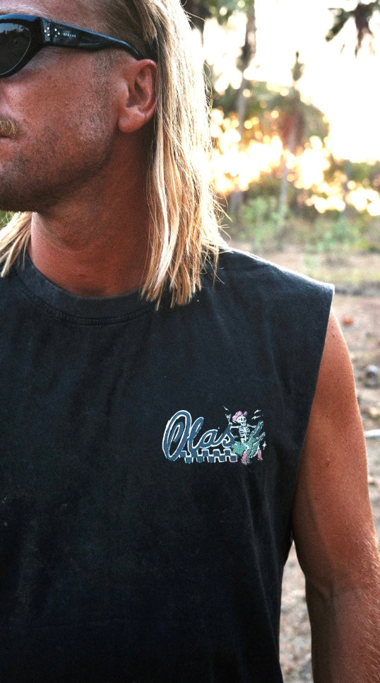 SOCIAL CLUB TANK