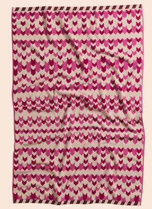 ARLETTE BATH SHEET I FUCHSIA