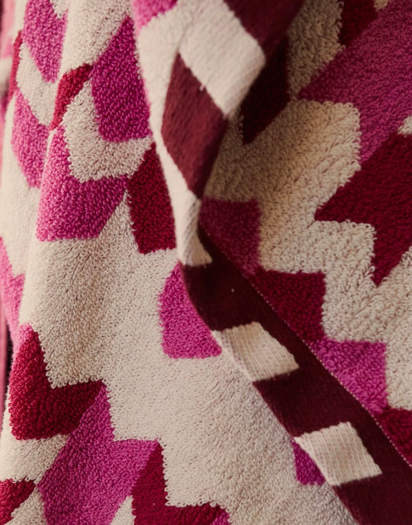 ARLETTE BATH SHEET I FUCHSIA