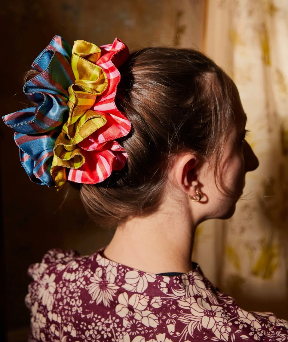 TAYLOR SCRUNCHIE