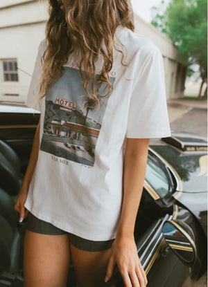 NO VACANCY CREW TEE - Far Mer