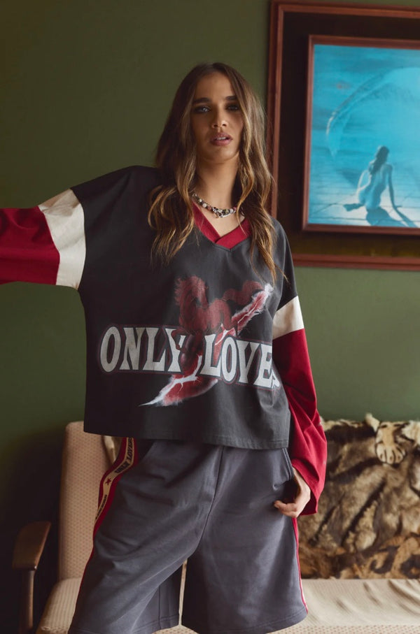 MUSTANG BOXY LONG SLEEVE TEE