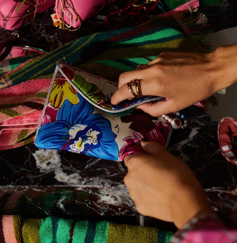 INES SILK POUCH