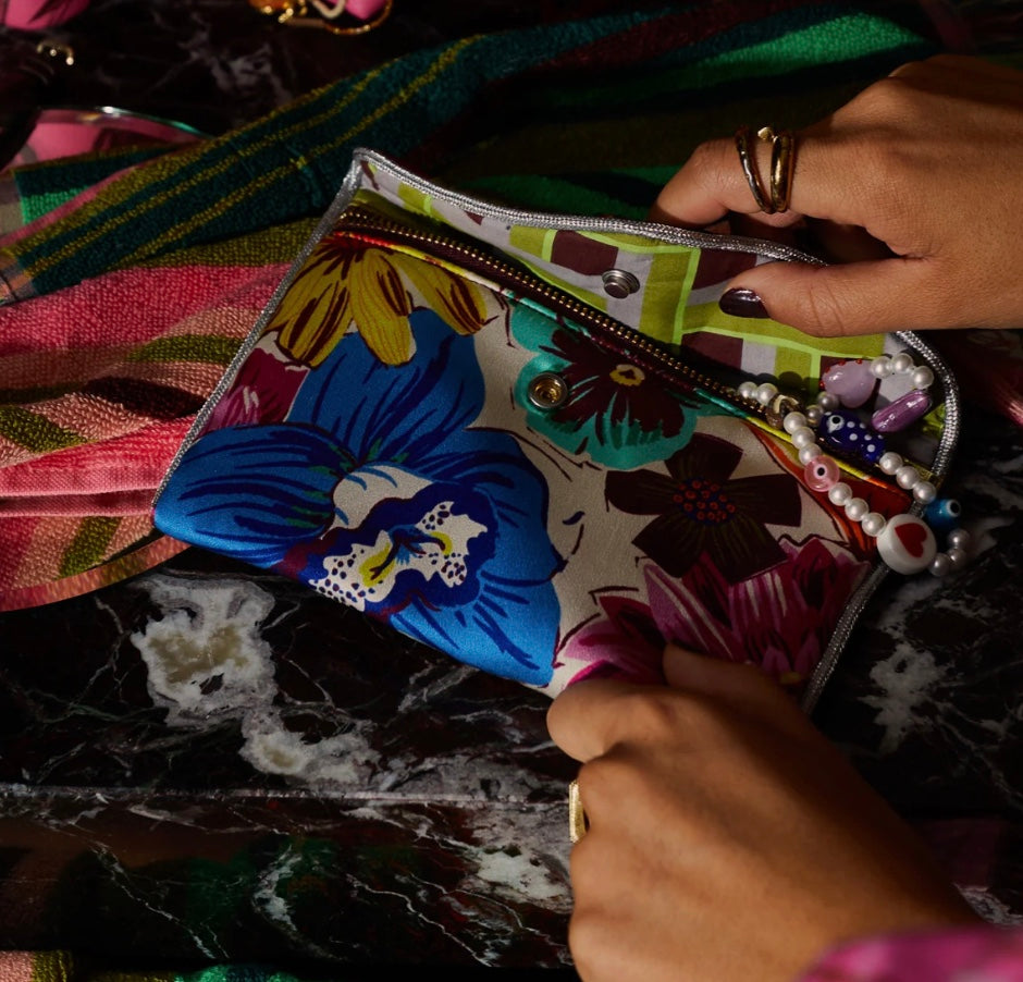 INES SILK POUCH