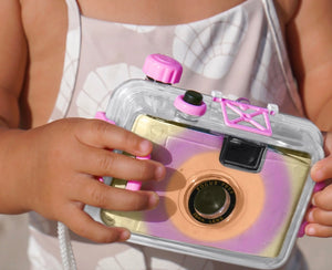WATERPROOF CAMERA | MAGENTA