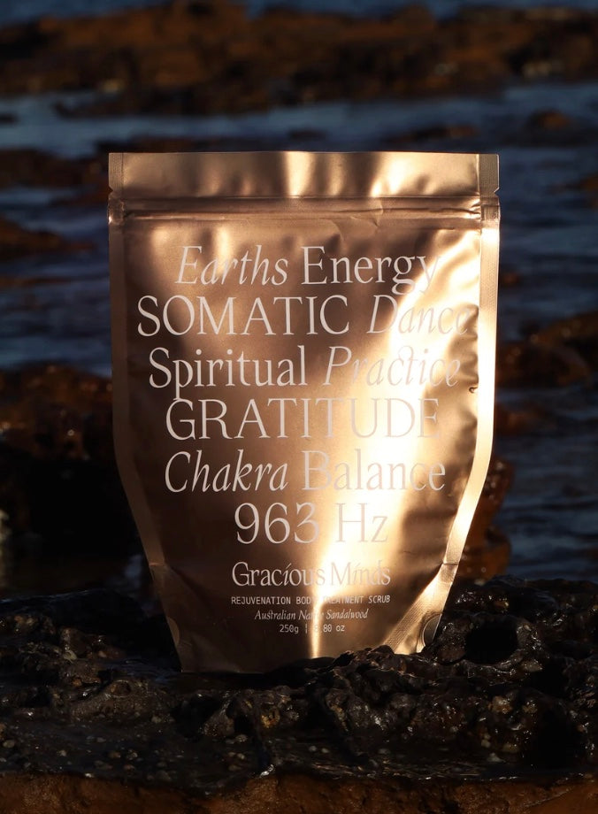 BODY TREATMENT SCRUB
