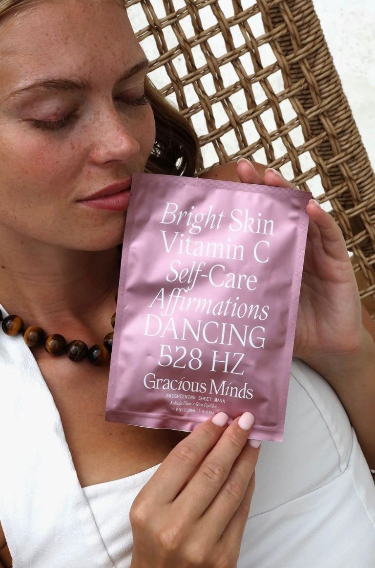 BRIGHTENING SHEET MASK