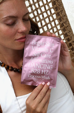 BRIGHTENING SHEET MASK