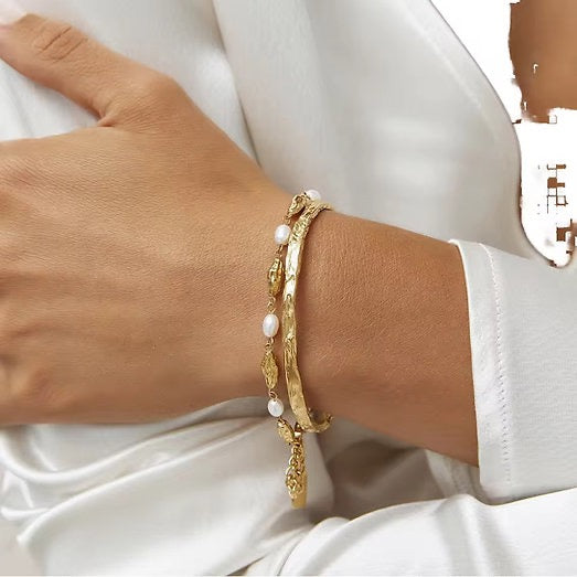 KAIA CUFF