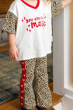 FULL OF MAGIC TEE