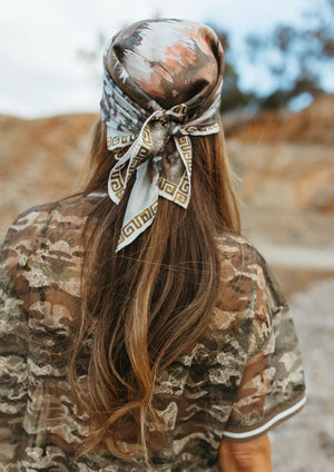 CAMO LACE VEE