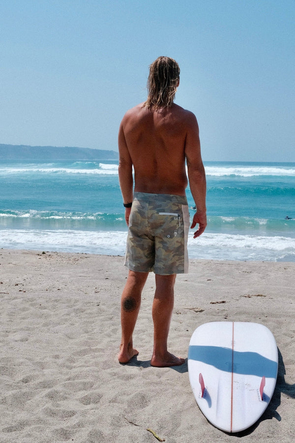 RETROGRADE BOASRDSHORT CAMO