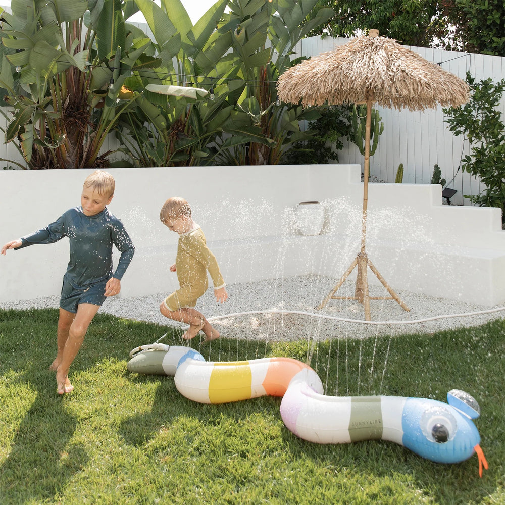 INFLATABLE SNAKE SPRINKLER I INTO THE WILD