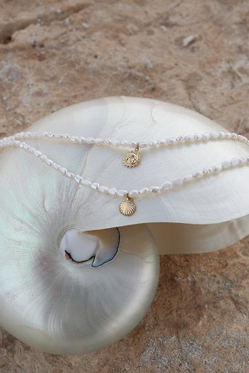 FRESHWATER PEARL NECKLACE