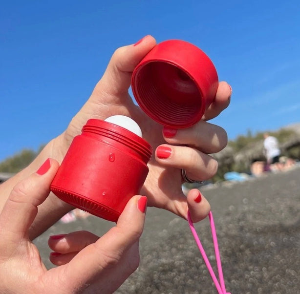 THE REFILLABLE ROLL-ON APPLICATOR | 50ML