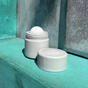 THE REFILLABLE ROLL-ON APPLICATOR | 50ML