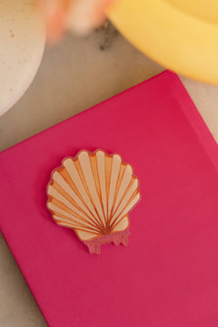 SHELL MAGNET