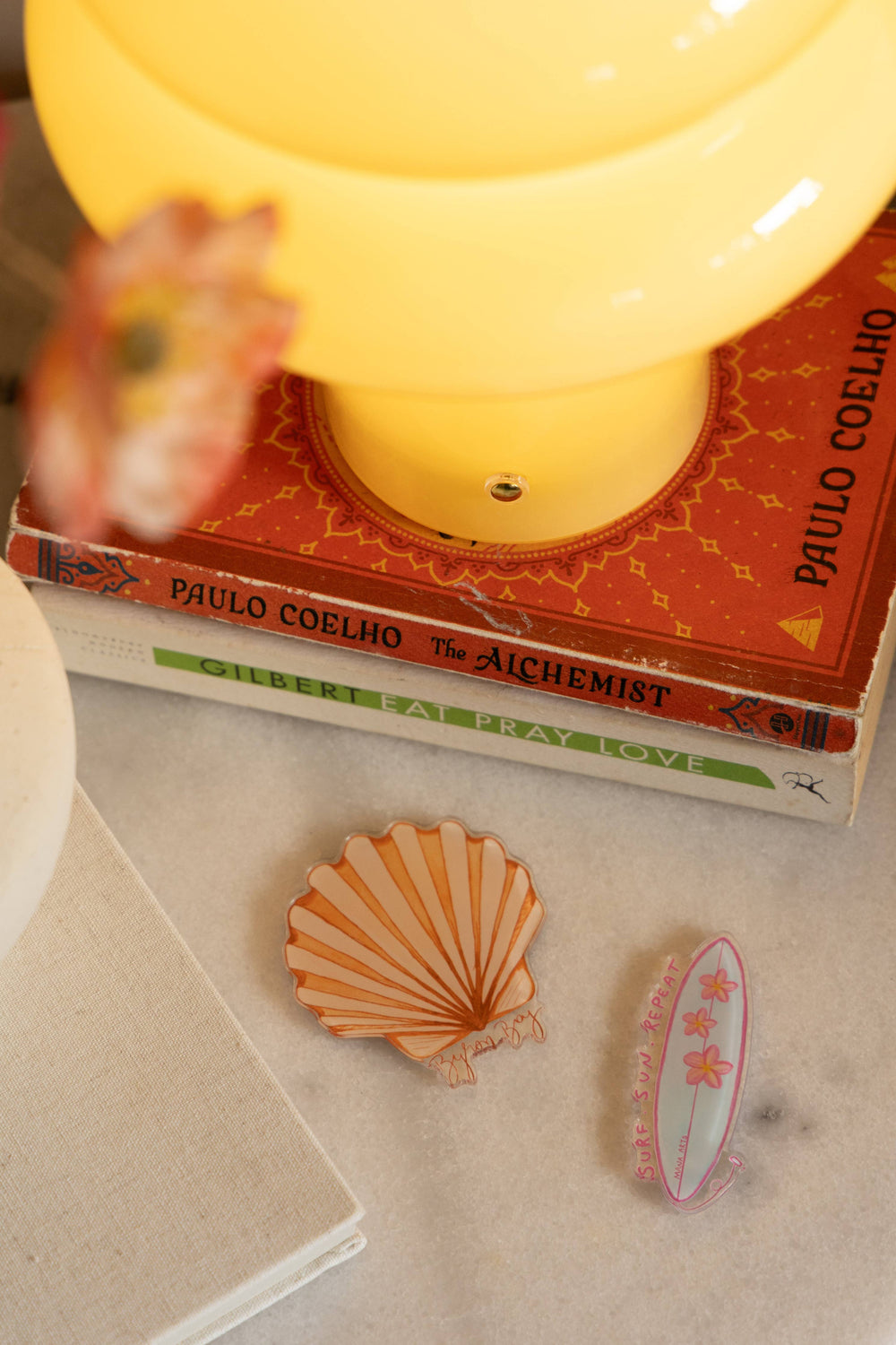 SHELL MAGNET